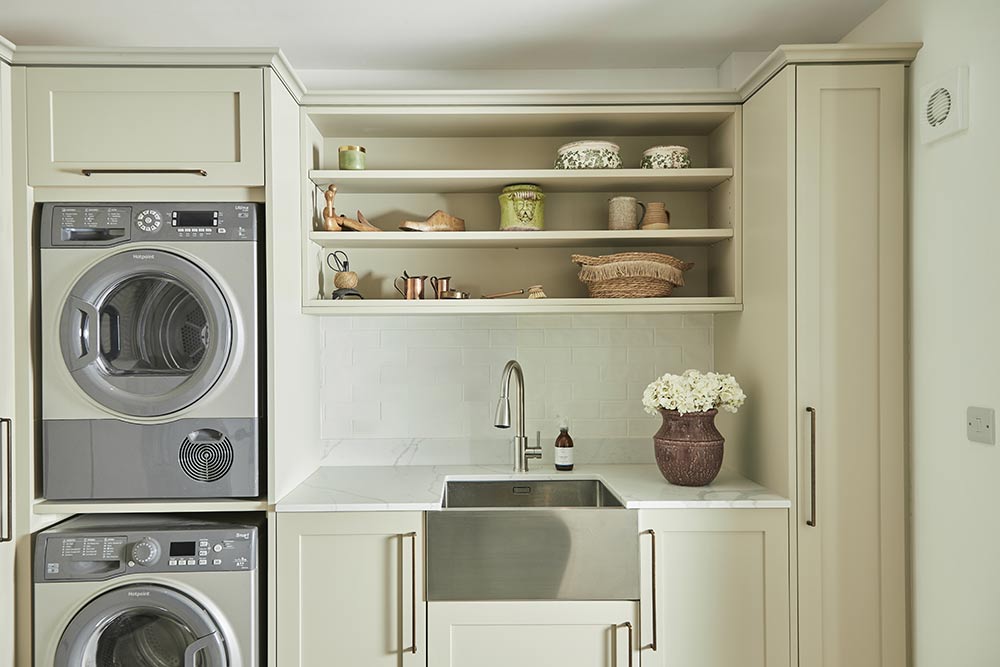Christa’s Overlay Shaker Kitchen