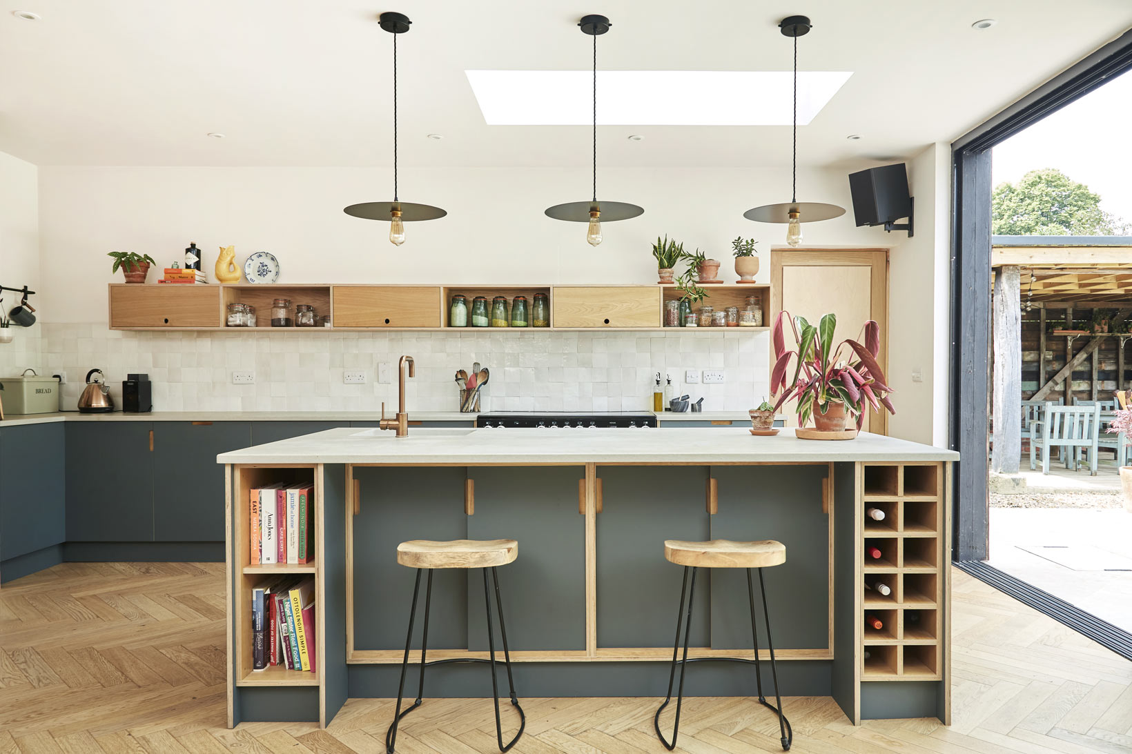 Hannah and James’ Italian HPL and Oak Kitchen