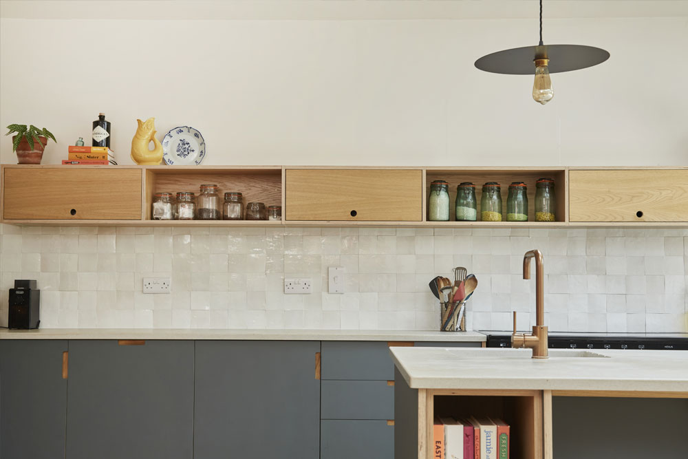 Hannah and James’ Italian HPL and Oak Kitchen