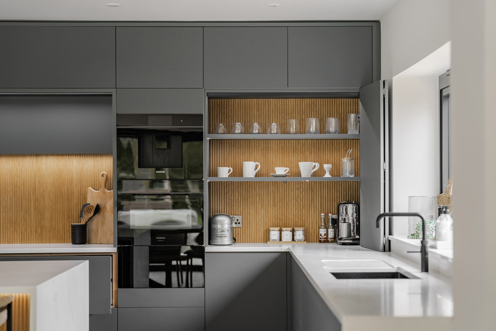 Sarah and Jamie's Modern Family Kitchen 
