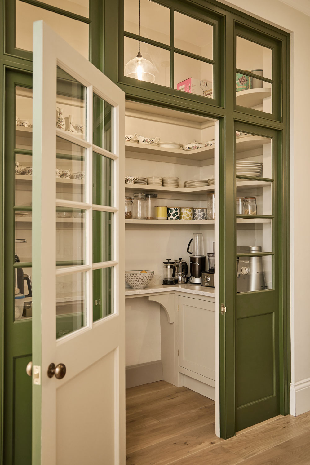 Mary and Steve's Georgian Townhouse Shaker Kitchen