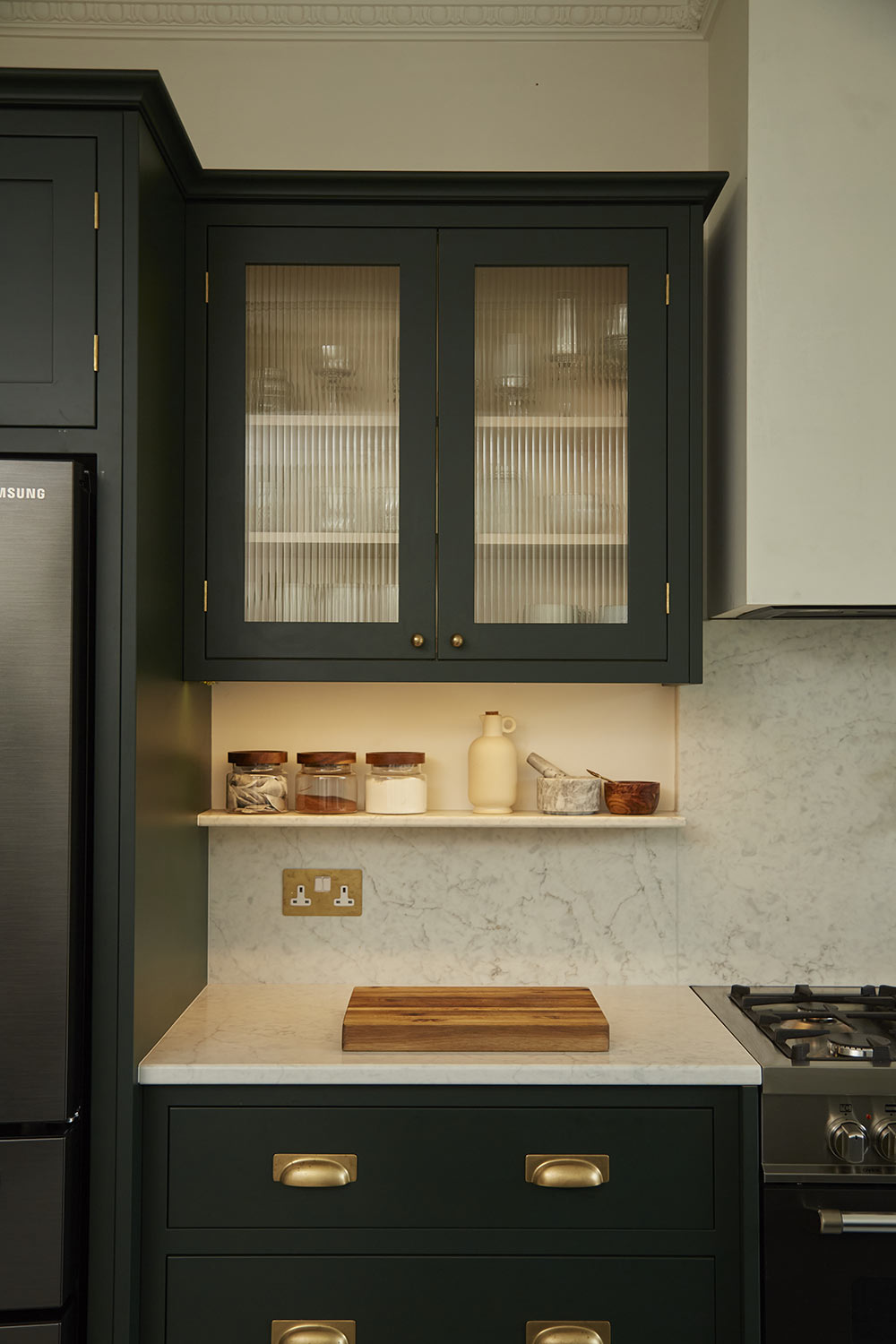 Sam and Charlotte's Inframe Shaker Kitchen
