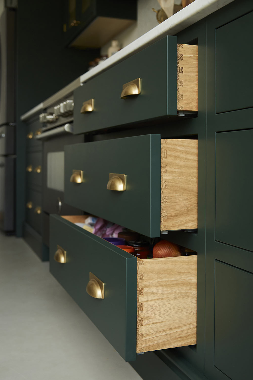 Sam and Charlotte's Inframe Shaker Kitchen